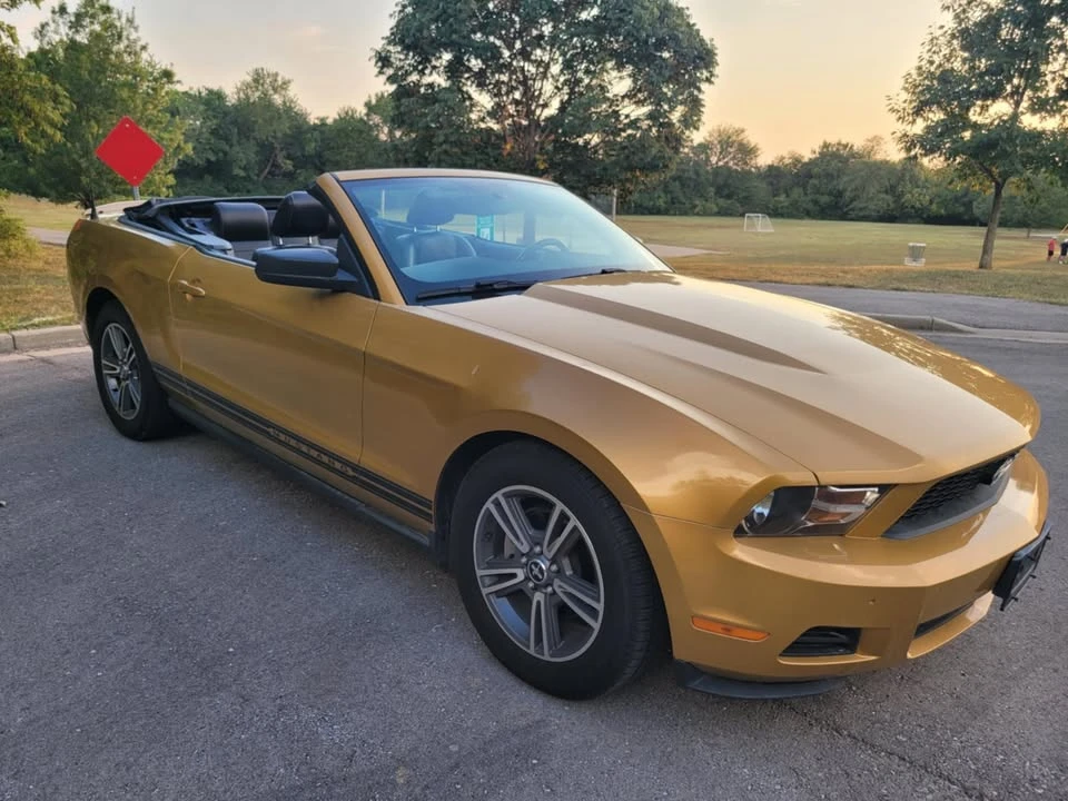 2010 Ford S197 Mustang - Image 4 of 17