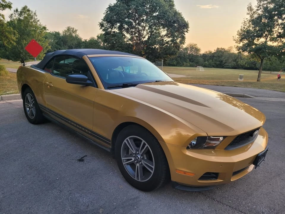 2010 Ford S197 Mustang - Image 3 of 17