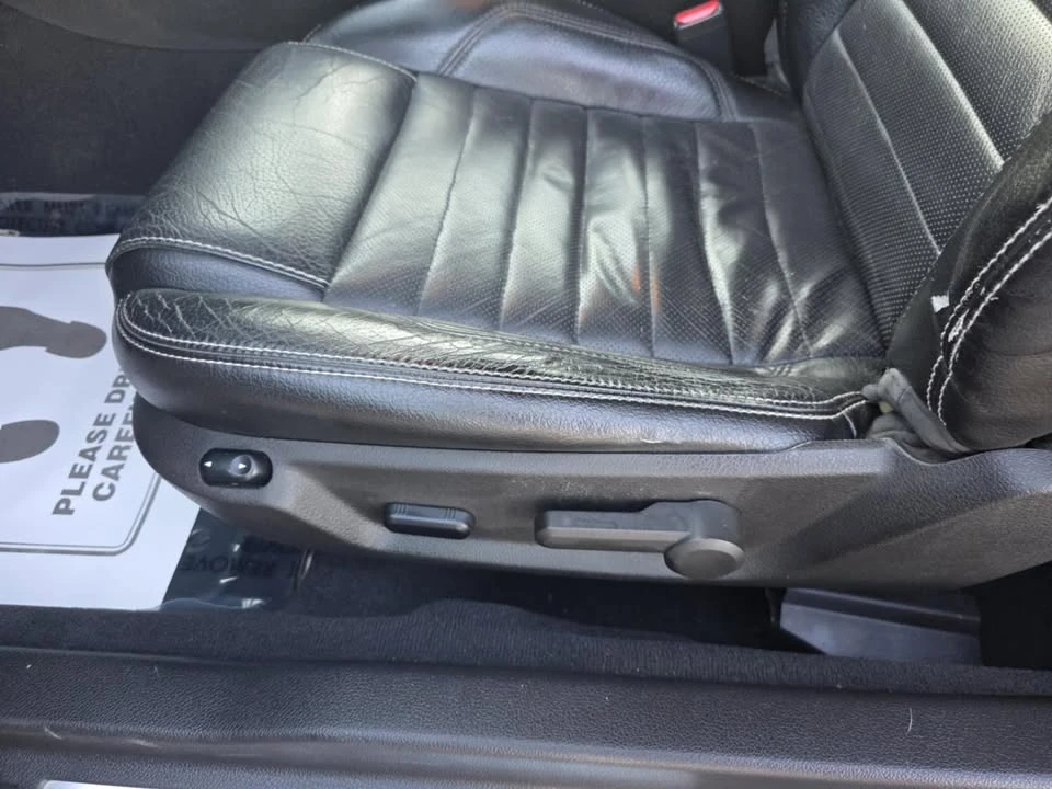 2010 Ford S197 Mustang - Image 15 of 17