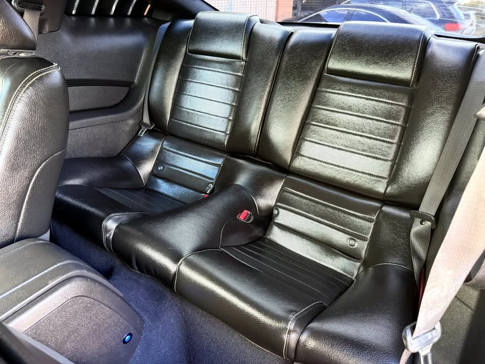 2010 Ford S197 Mustang - Image 11 of 19