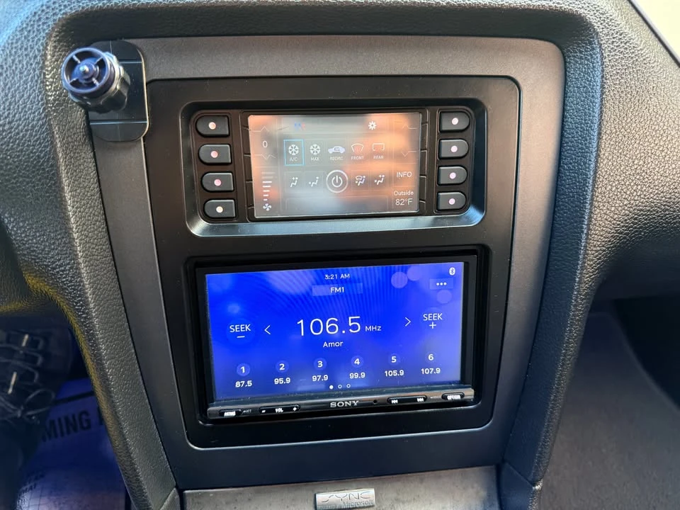 2010 Ford S197 Mustang - Image 14 of 19