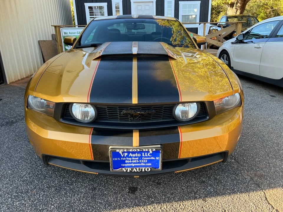 2010 Ford S197 Mustang - Image 2 of 8