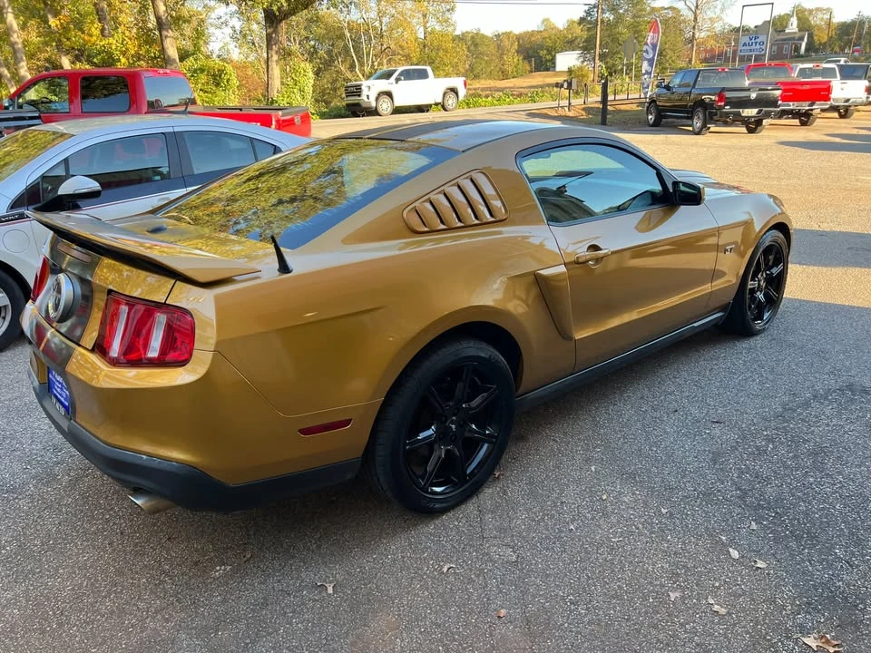 2010 Ford S197 Mustang - Image 3 of 8