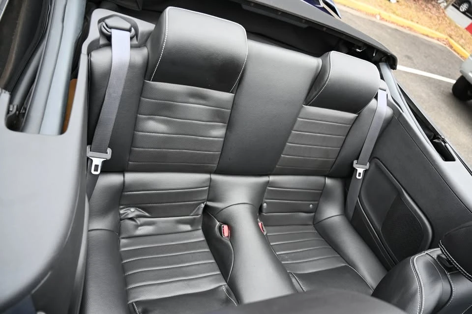 2010 Ford S197 Mustang - Image 10 of 20