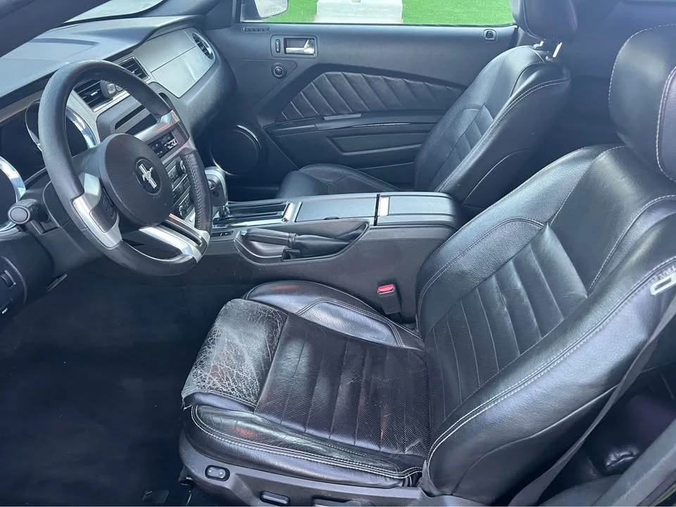 2010 Ford S197 Mustang - Image 9 of 14