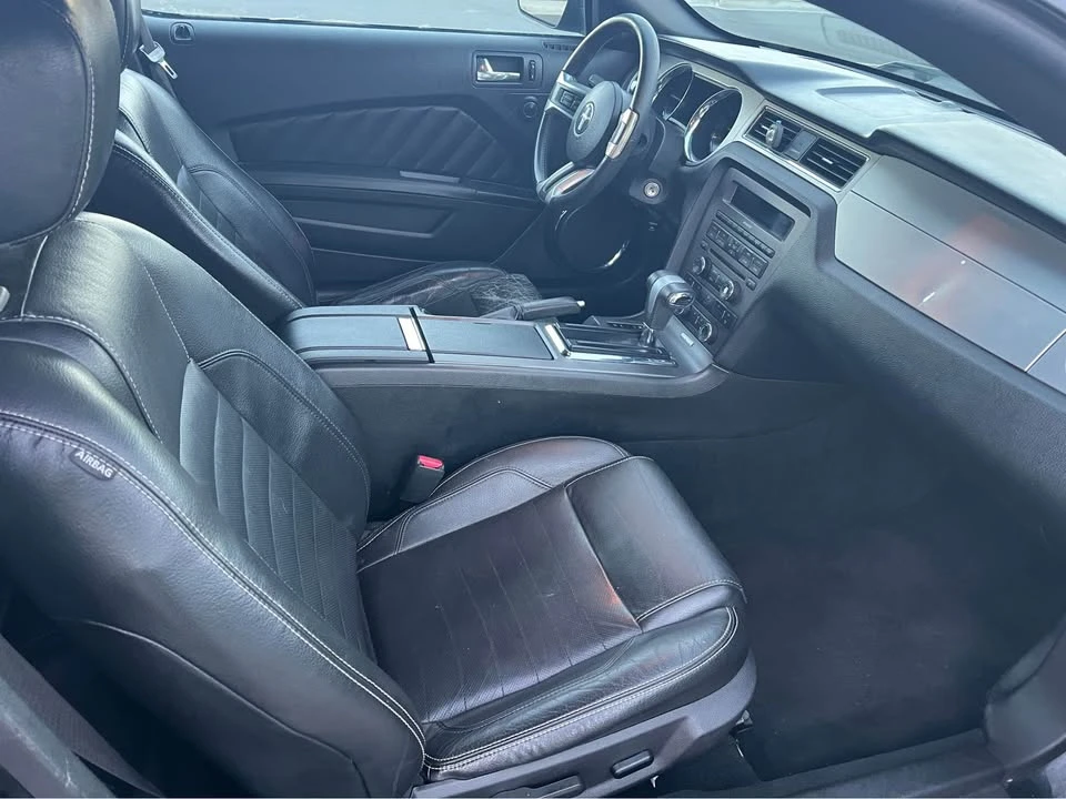 2010 Ford S197 Mustang - Image 7 of 14