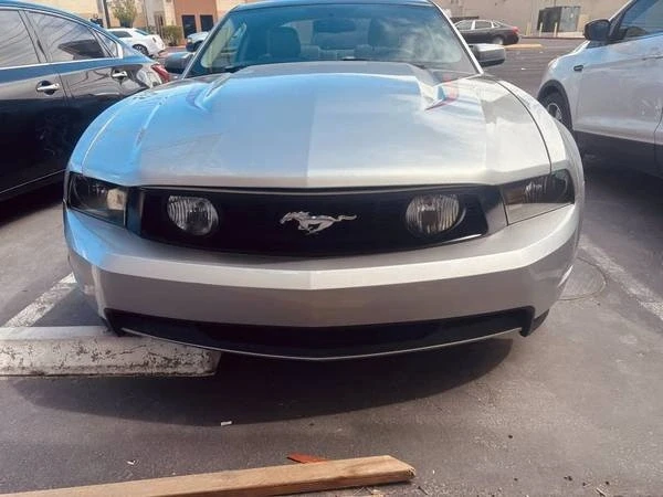 2010 Ford S197 Mustang - Image 9 of 12