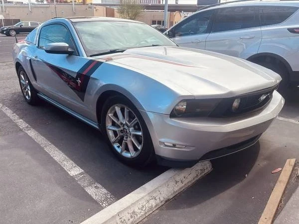 2010 Ford S197 Mustang - Image 8 of 12