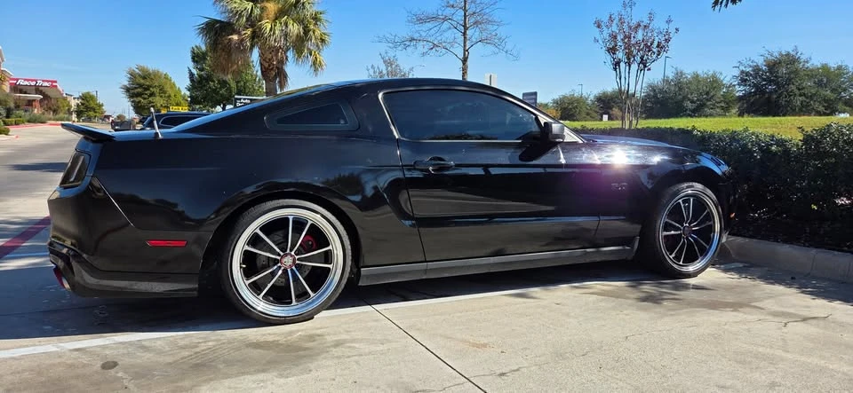 2010 Ford S197 Mustang - Image 5 of 7