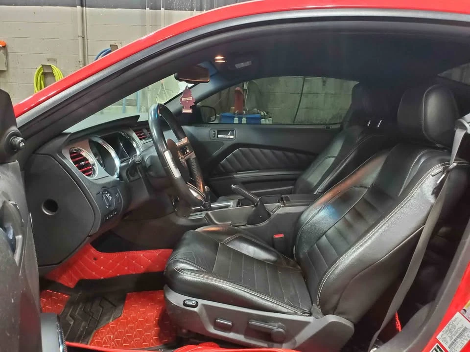 2010 Ford S197 Mustang - Image 3 of 7