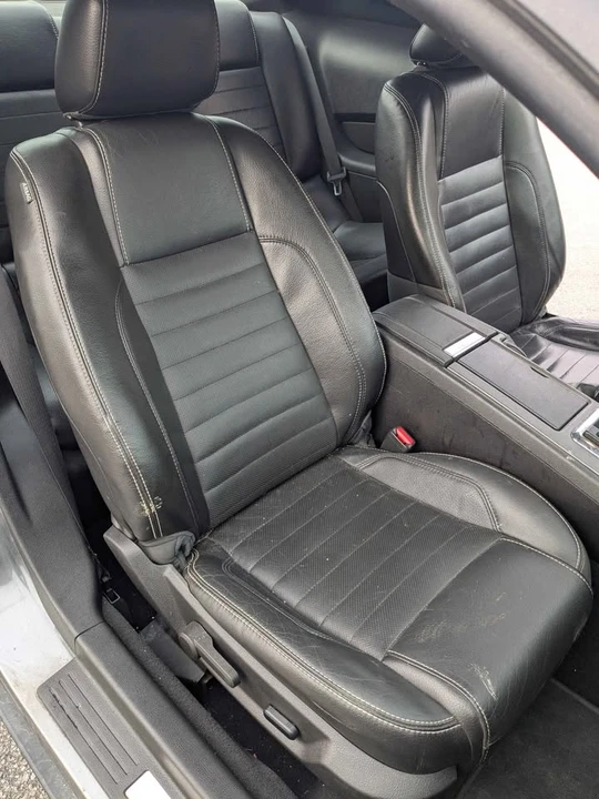 2010 Ford S197 Mustang - Image 10 of 10