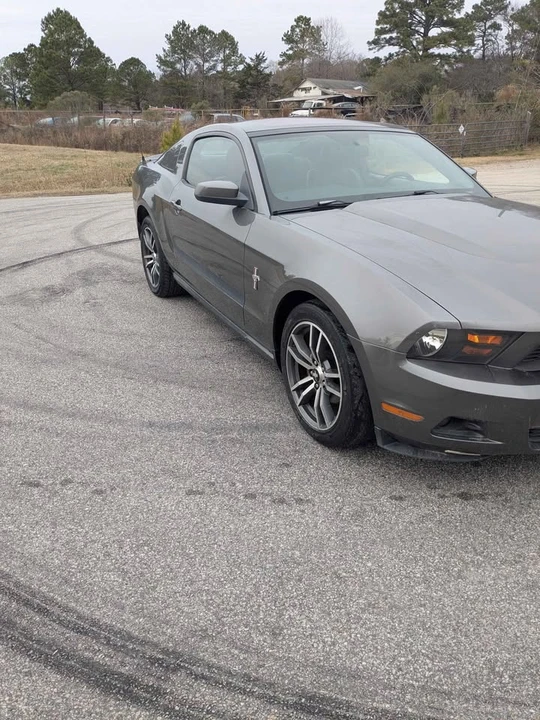 2010 Ford S197 Mustang - Image 3 of 10