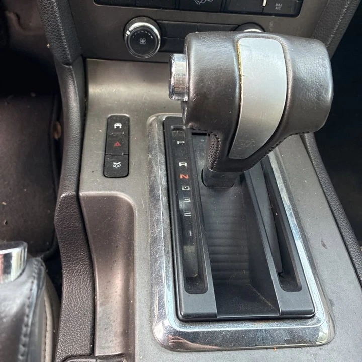 2010 Ford S197 Mustang - Image 16 of 16