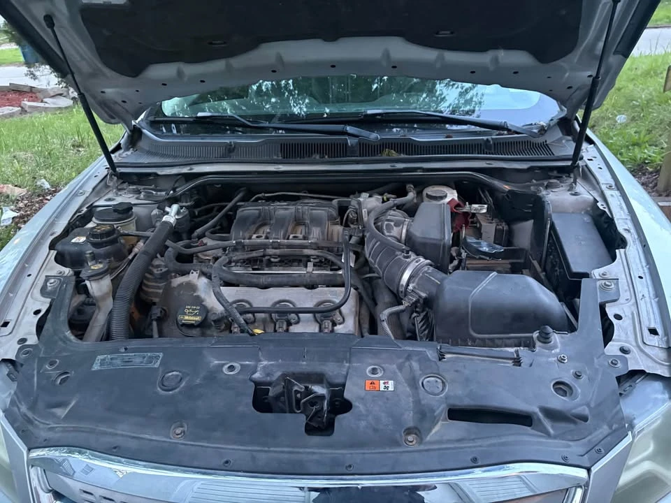2010 Ford Taurus 6th Gen - Image 2 of 8