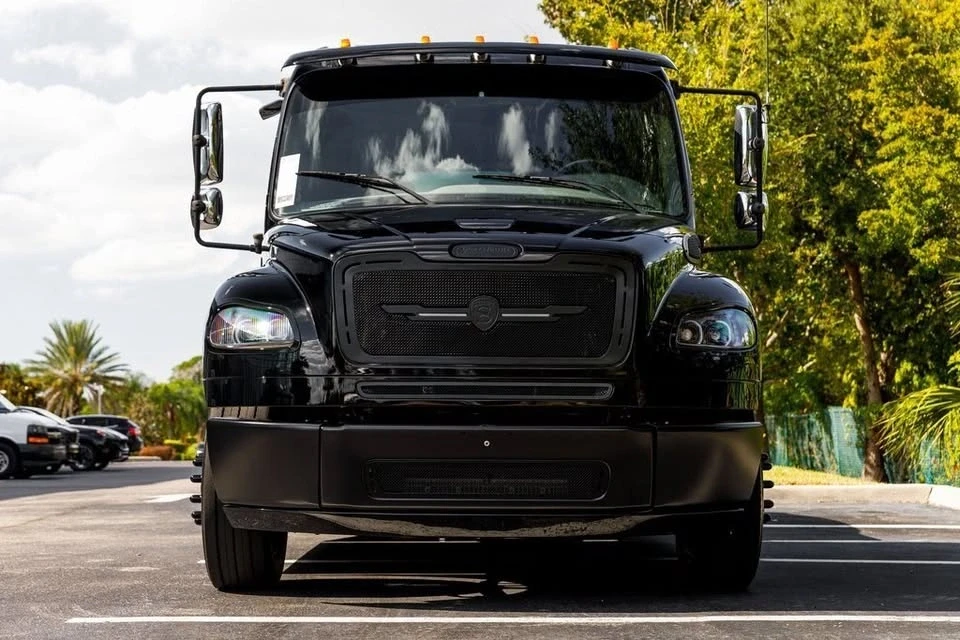 2010 Freightliner - Image 7 of 20