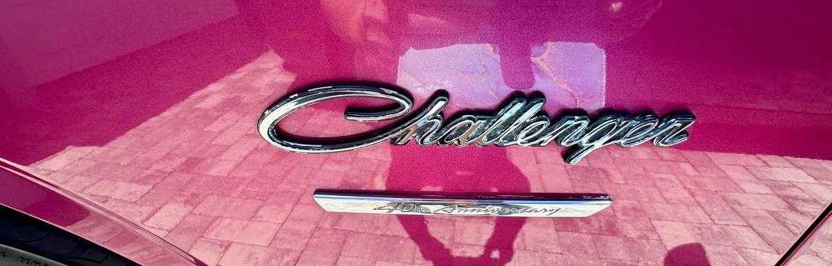 2010 Dodge Challenger 3rd Gen - Image 9 of 17