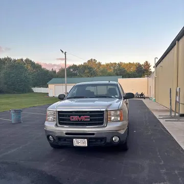 2010 GMC Sierra 1500 Regular Cab Short Bed
