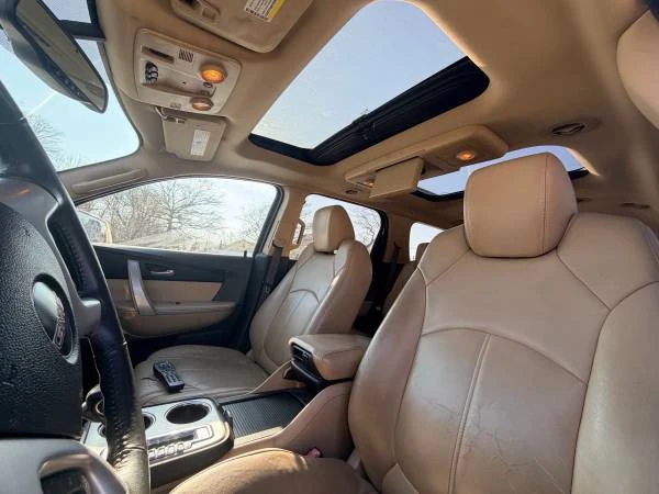 2010 GMC Acadia - Image 7 of 18