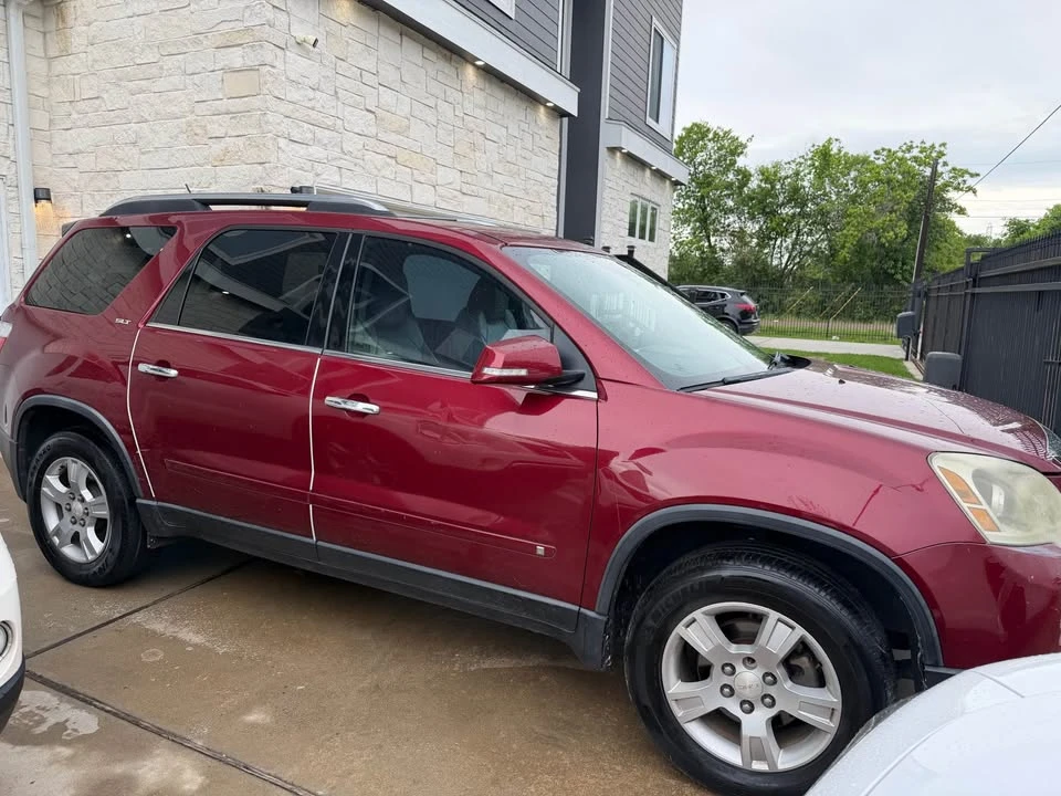 2010 GMC Acadia - Image 3 of 10
