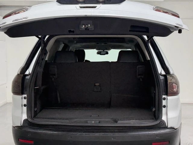 2010 GMC Acadia - Image 19 of 21