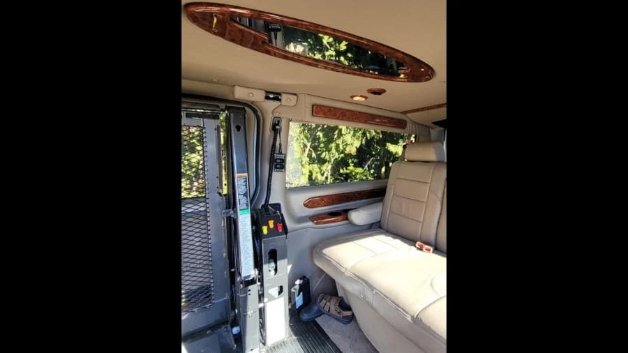 2010 GMC Savana - Image 16 of 18