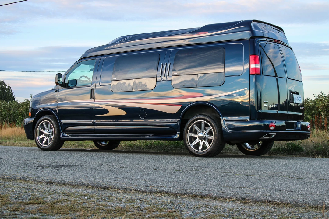 2010 GMC Savana - Image 24 of 31