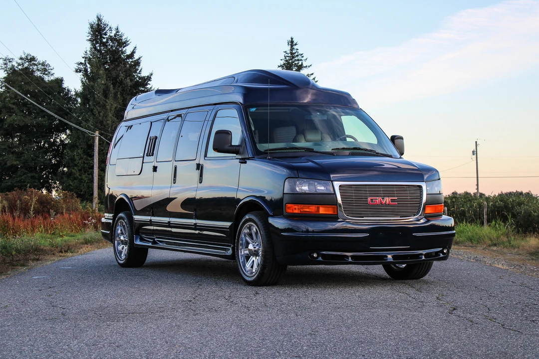 2010 GMC Savana - Image 11 of 31