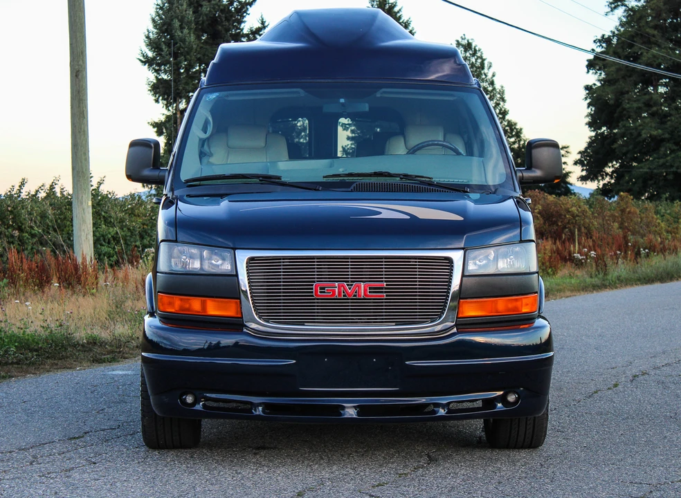 2010 GMC Savana - Image 7 of 31