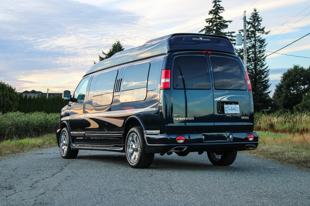 2010 GMC Savana - Image 22 of 31