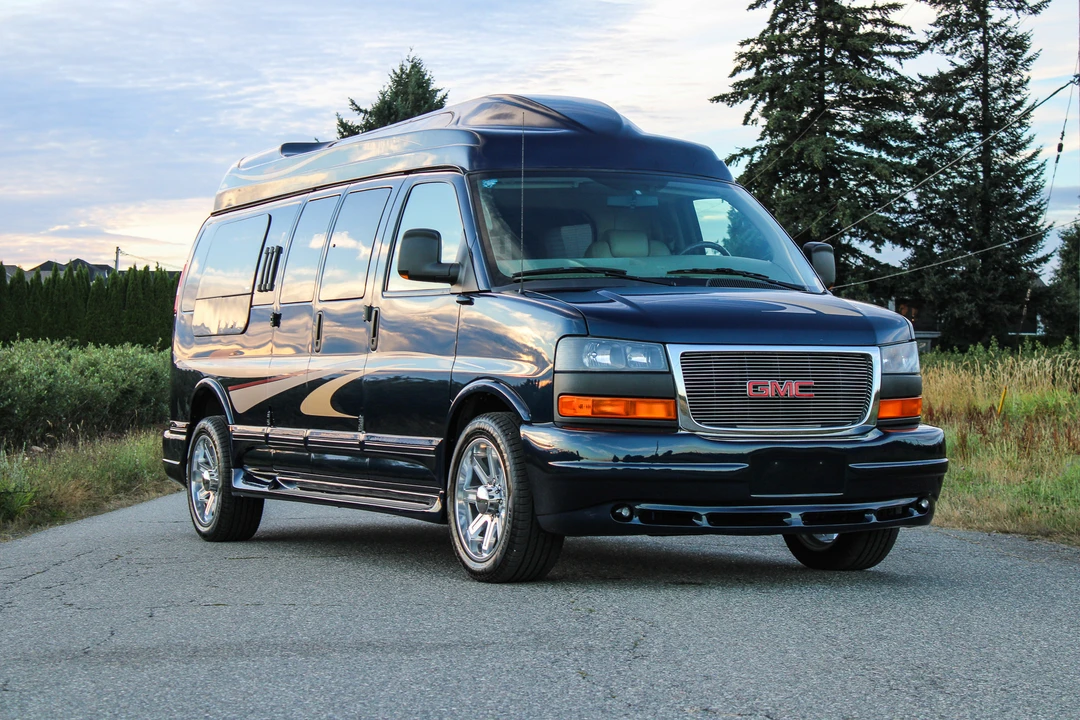 2010 GMC Savana - Image 10 of 31