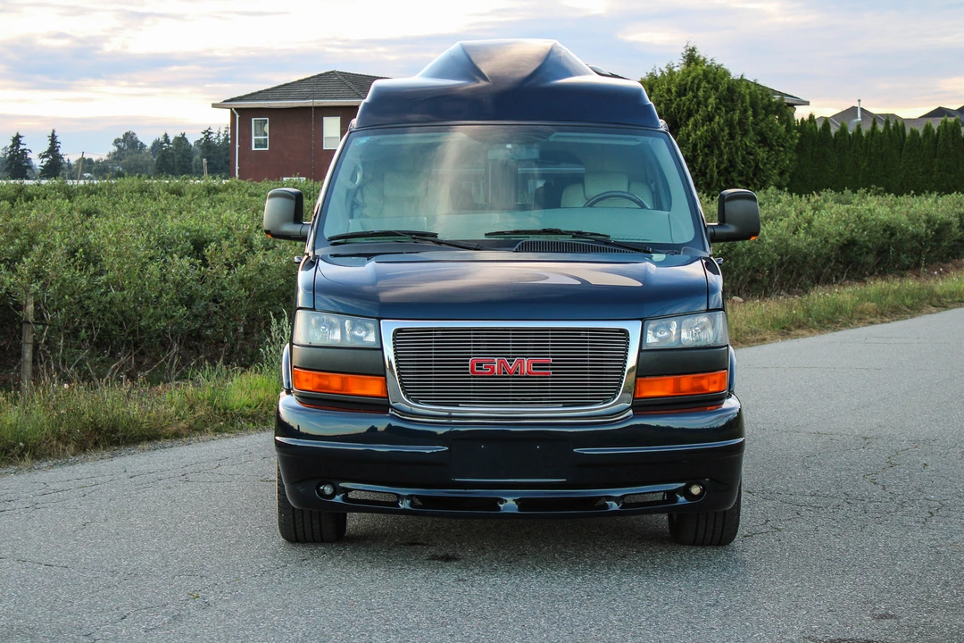2010 GMC Savana - Image 4 of 31