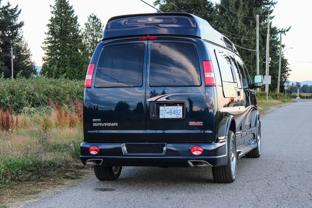 2010 GMC Savana - Image 17 of 31