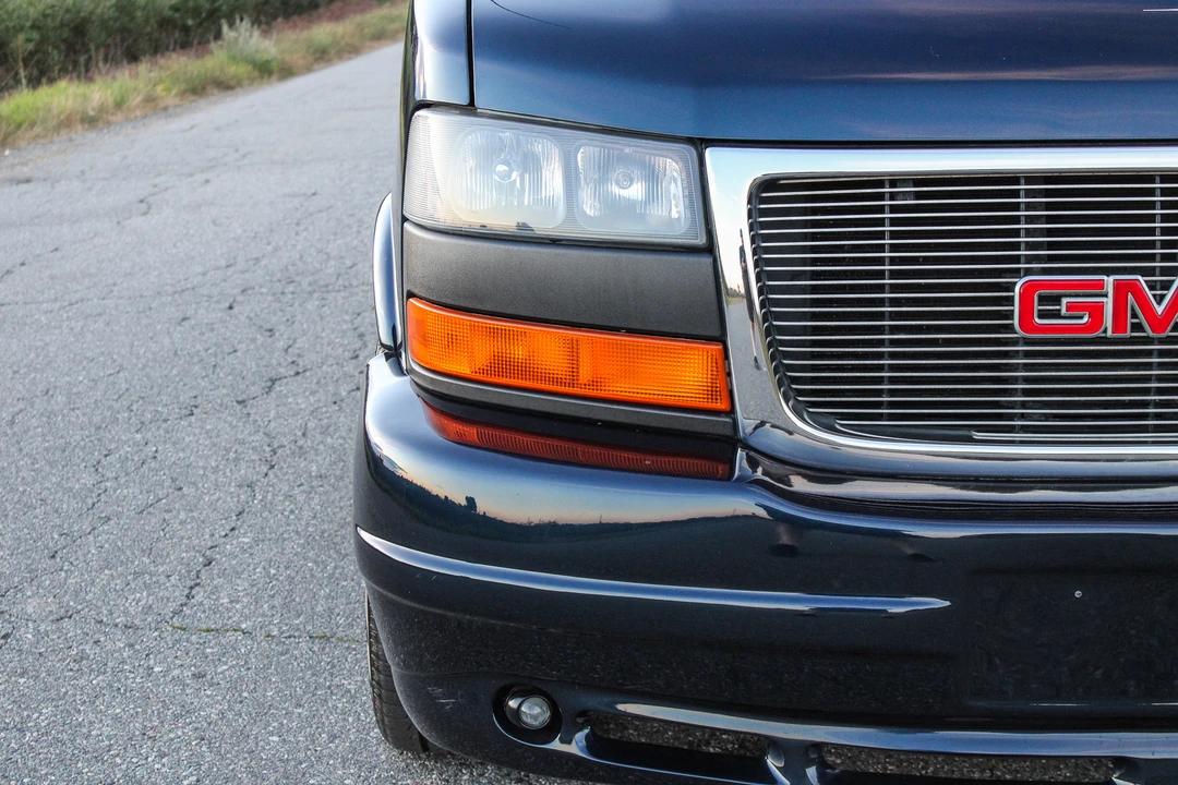 2010 GMC Savana - Image 28 of 31
