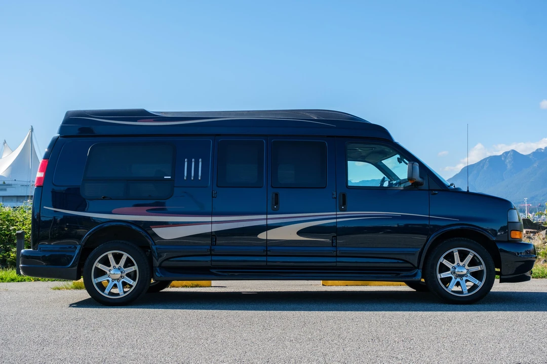 2010 GMC Savana - Image 14 of 31