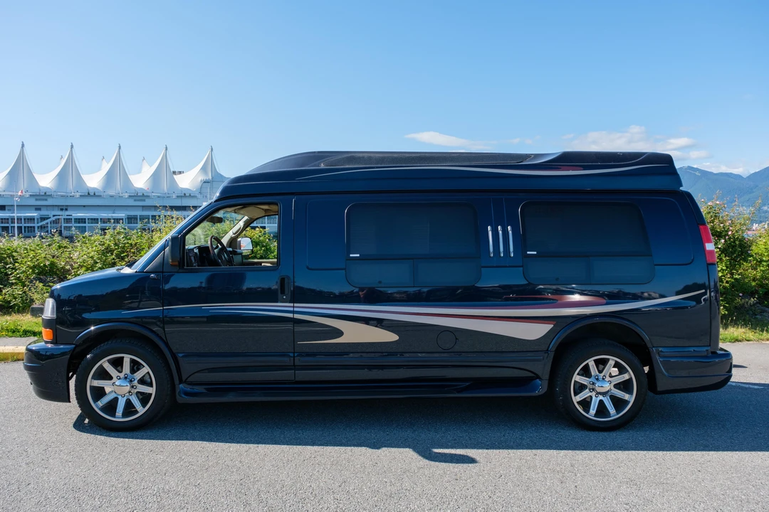 2010 GMC Savana - Image 8 of 31