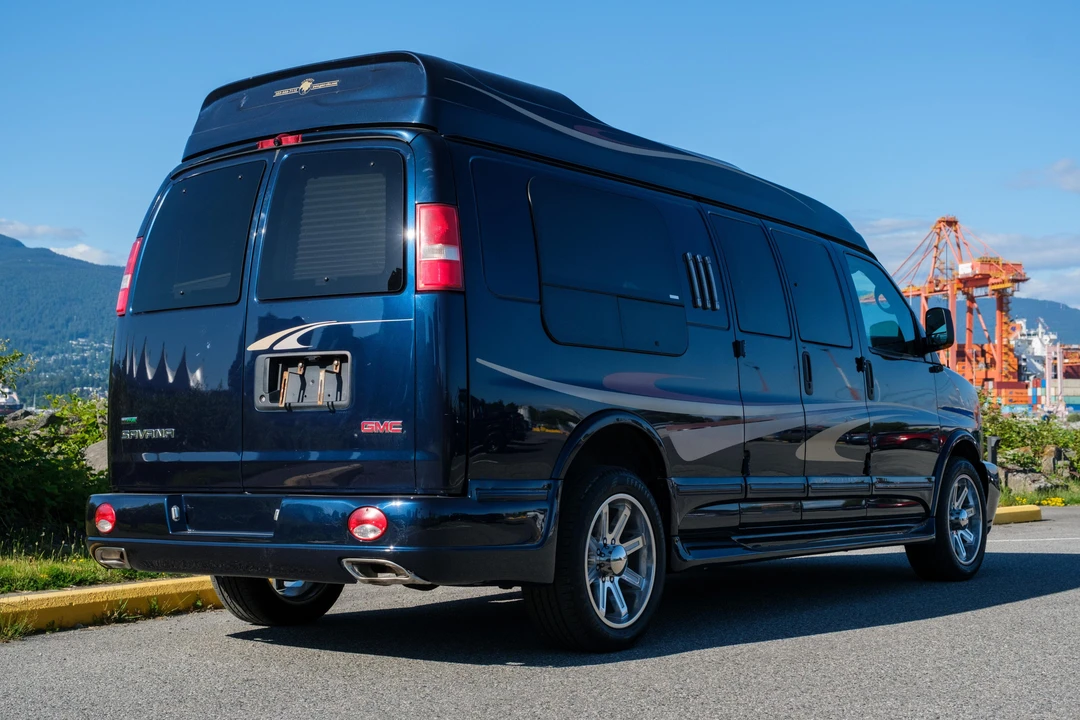 2010 GMC Savana - Image 4 of 31