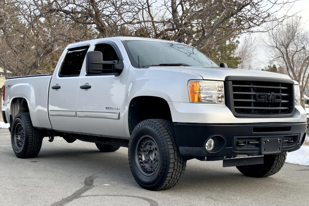 2010 GMC Sierra Heavy Duty 3rd Gen - Image 3 of 31