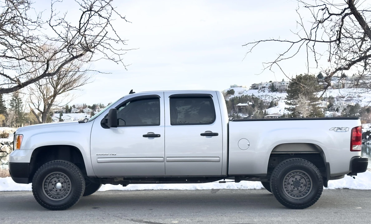 2010 GMC Sierra Heavy Duty 3rd Gen - Image 7 of 31