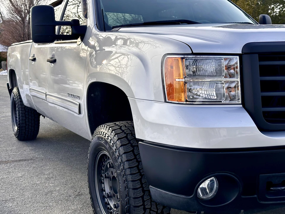 2010 GMC Sierra Heavy Duty 3rd Gen - Image 14 of 31
