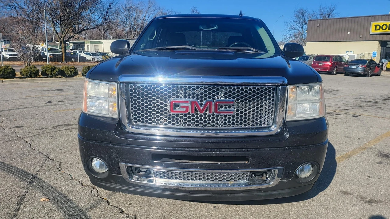 2010 GMC Sierra 3rd Gen - Image 8 of 10