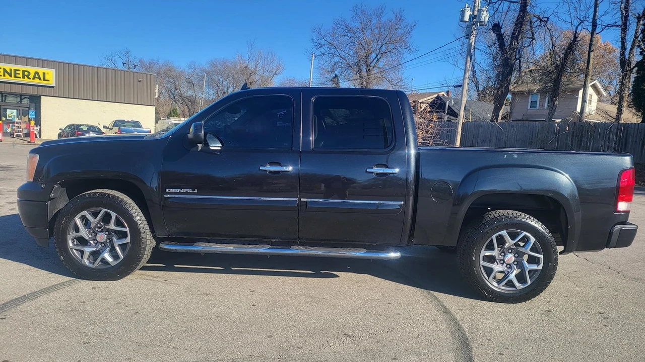 2010 GMC Sierra 3rd Gen - Image 9 of 10