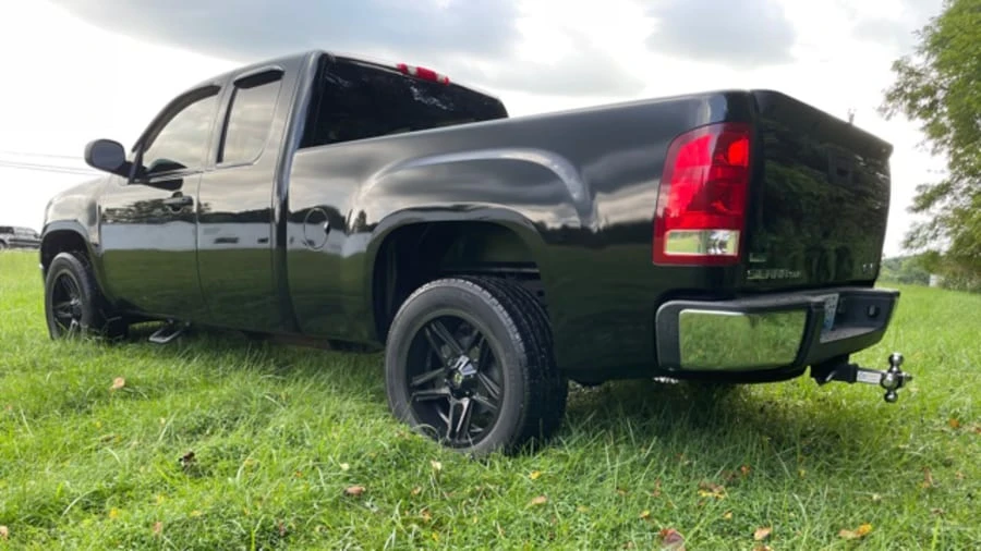 2010 GMC Sierra 3rd Gen - Image 3 of 10
