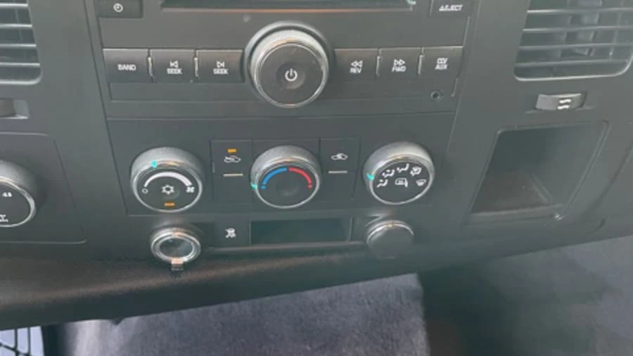 2010 GMC Sierra 3rd Gen - Image 5 of 10