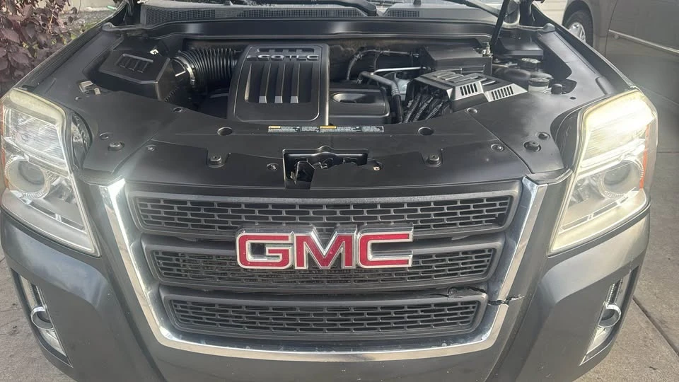 2010 GMC Terrain - Image 3 of 5