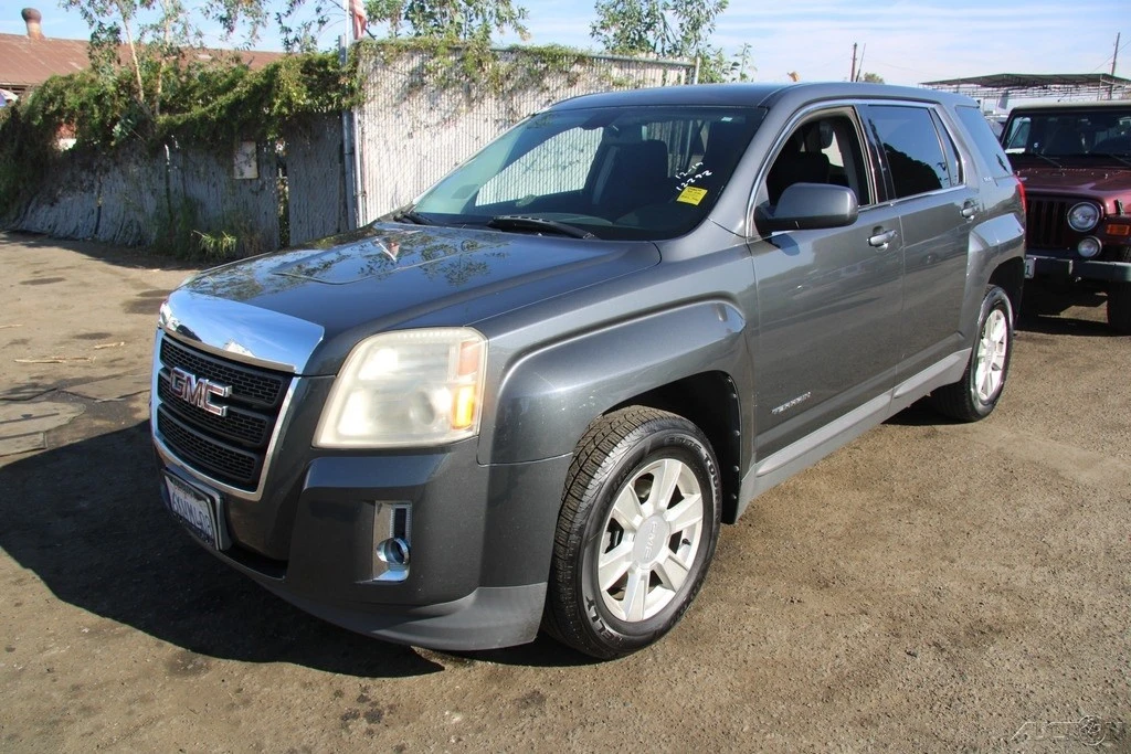 2010 GMC Terrain - Image 2 of 21