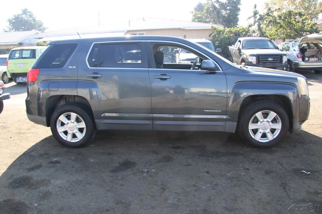 2010 GMC Terrain - Image 7 of 21