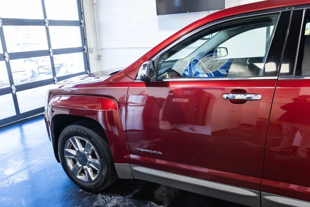 2010 GMC Terrain - Image 3 of 21