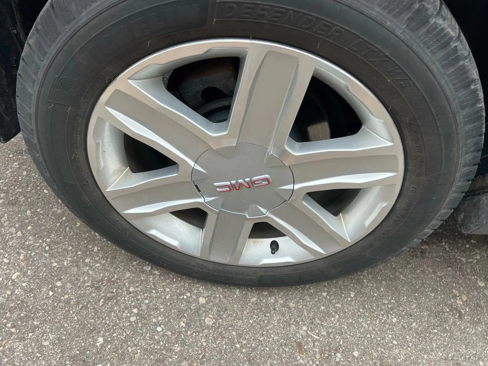 2010 GMC Terrain - Image 11 of 12