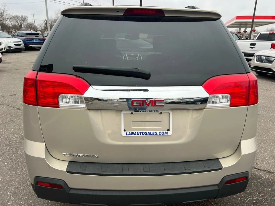 2010 GMC Terrain - Image 8 of 12