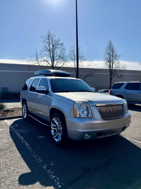 2010 GMC Yukon 3rd Gen - Image 10 of 21